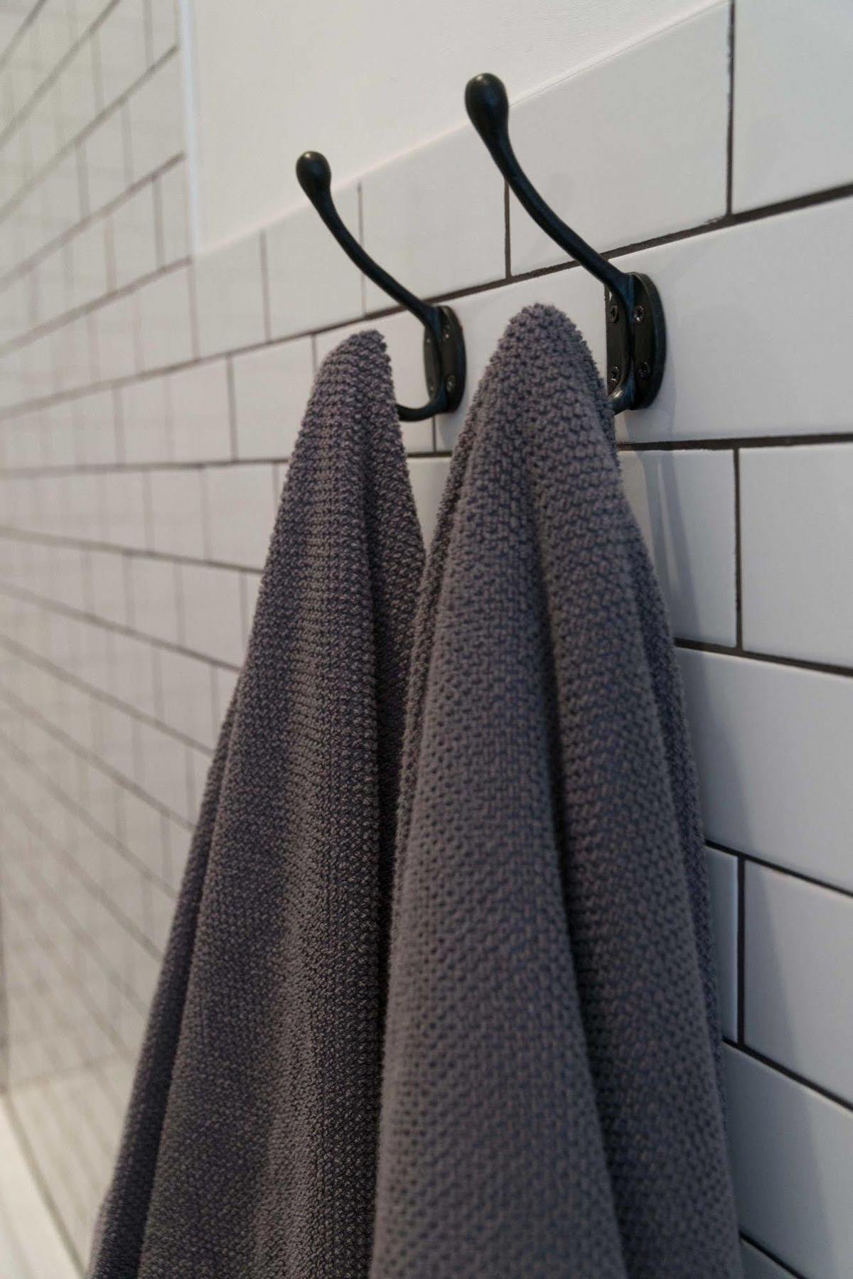 The Thief Hotel Bath Bagian luar foto